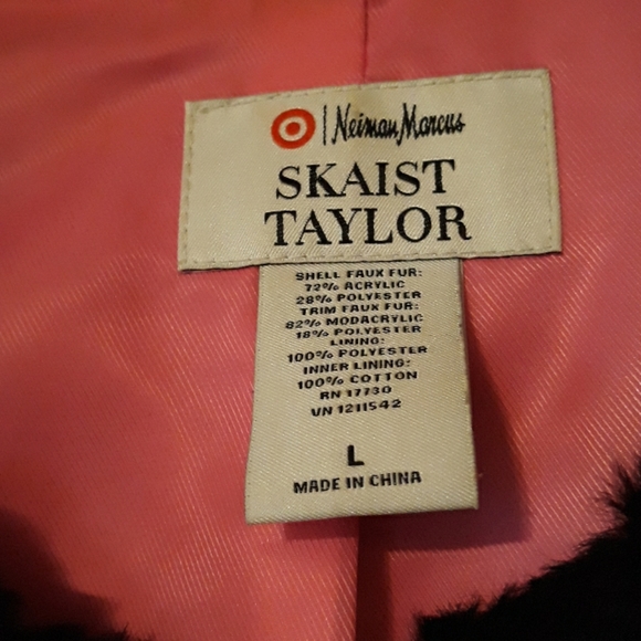 Vest - Picture 3 of 4